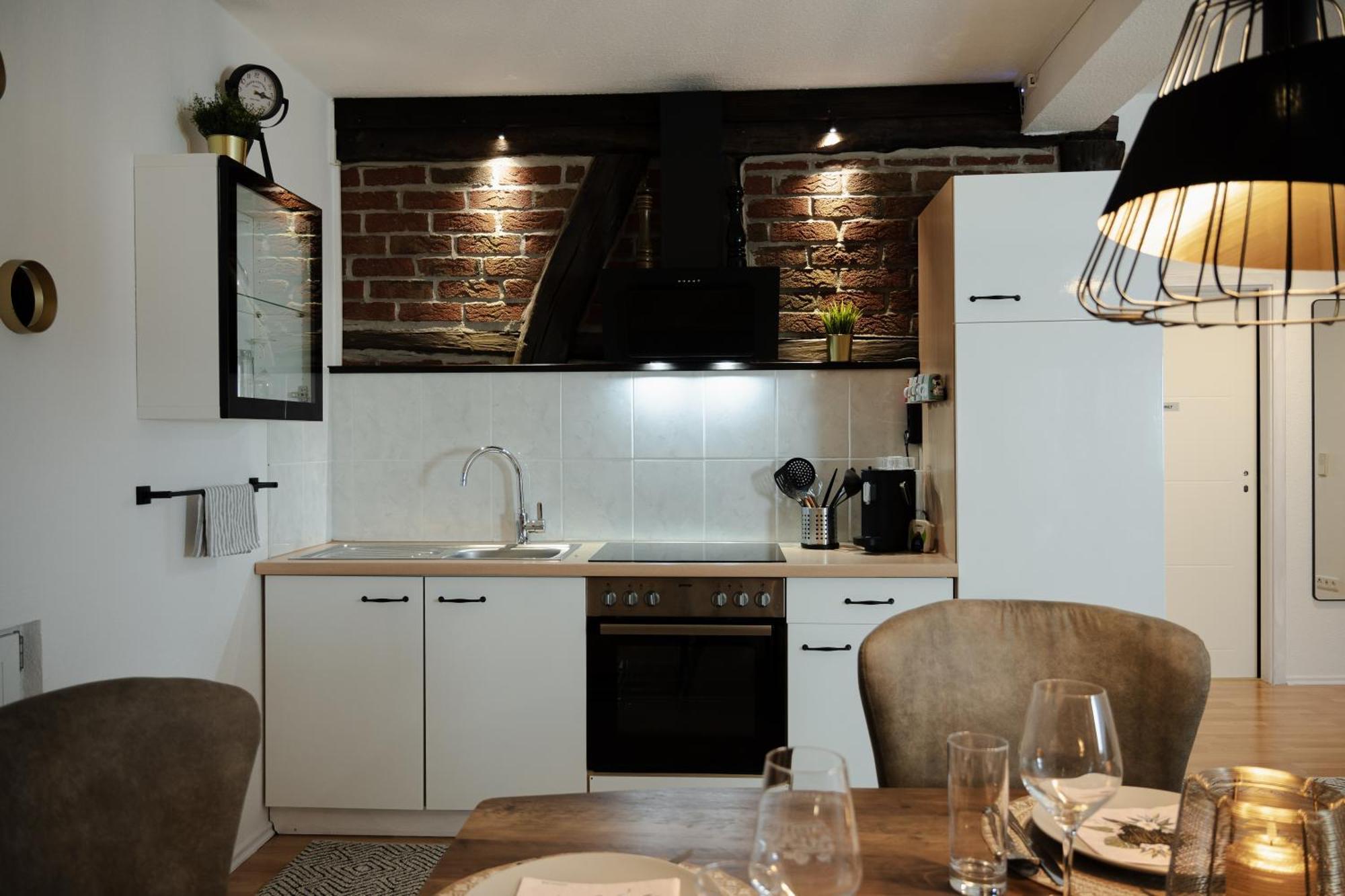 Jasta Homes Altstadt, Zentral, Ueberdachter Parkplatz, Netflix, Vollausstattung, Loft, Modern Und Komfort Hamelin Dış mekan fotoğraf